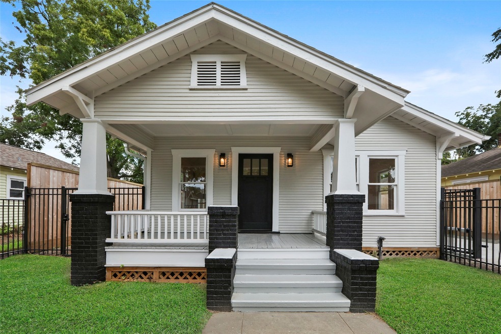 1127 Jerome St, Houston, TX 77009 - photo 1