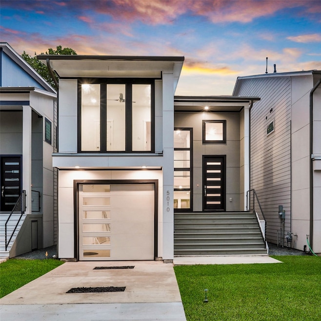 5010 Golden Forest Dr, Houston, TX 77091 - photo 1