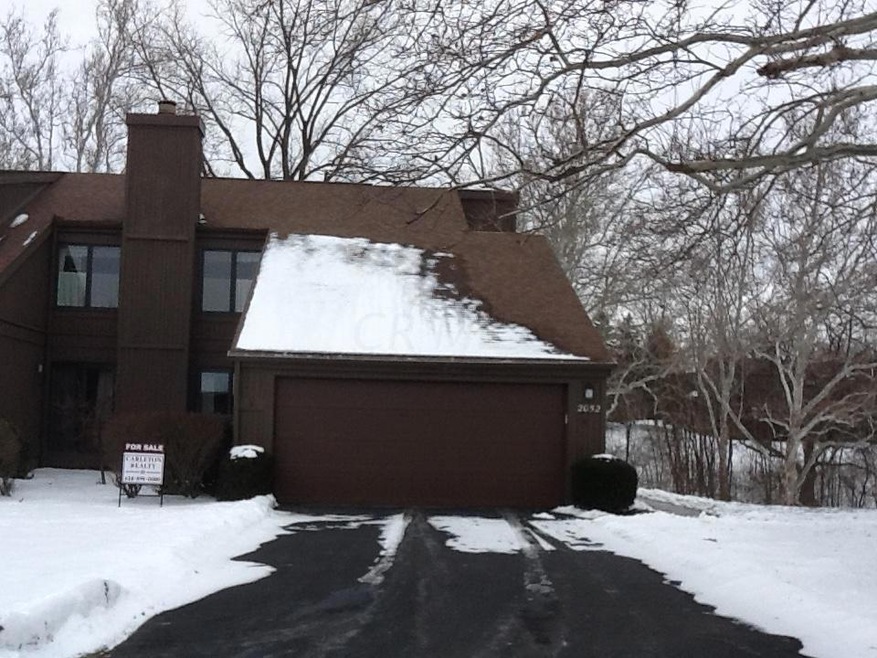 2052 Willowick Cir unit D, Columbus, OH 43229 - photo 1