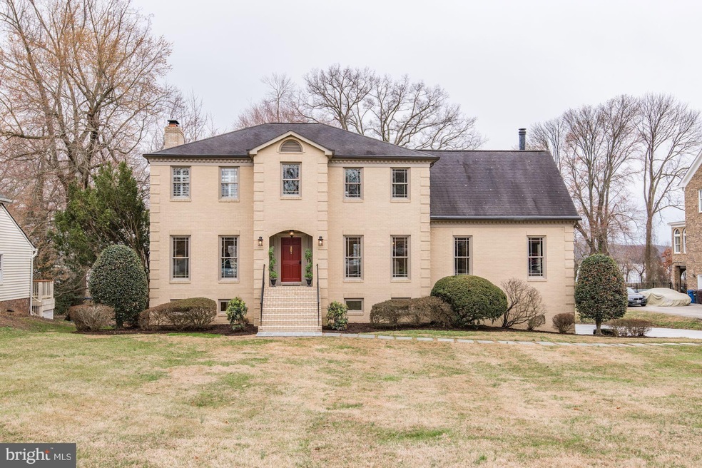 1601 River Farm Dr, Alexandria, VA 22308 - photo 1