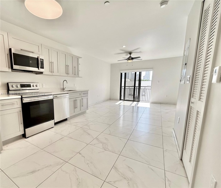 836 SW 2nd St unit 404, Miami, FL 33130 - photo 1