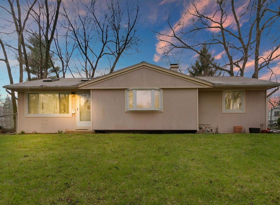 111 Mora Rd, Carpentersville, IL 60110 - photo 1