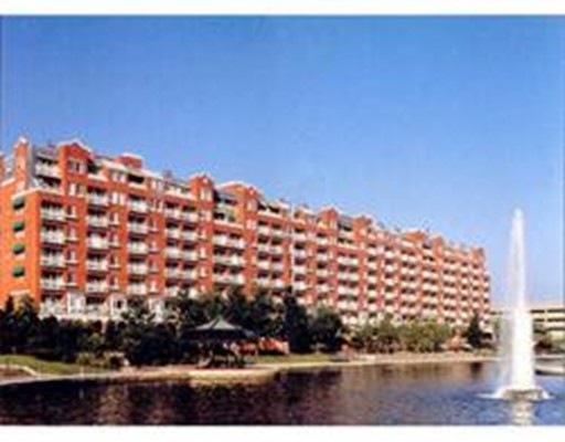 Thomas Graves Landing unit PH1, Cambridge, MA 02141 - photo 1