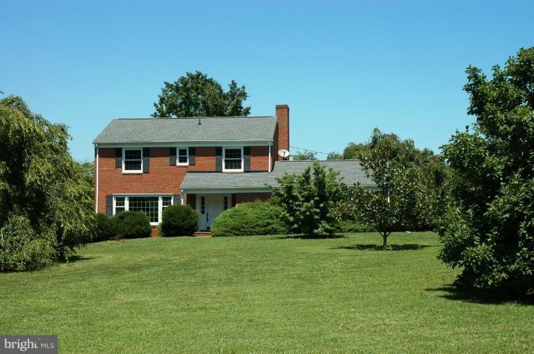 19340 Rolling Hills Dr, Culpeper, VA 22701 - photo 1