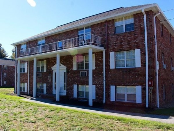 428 Great Rd unit 5, Acton, MA 01720 - photo 1