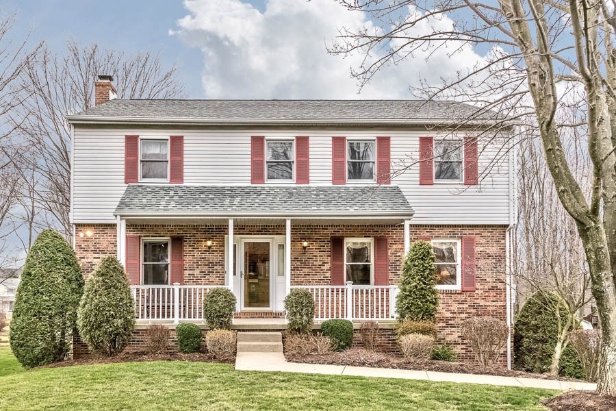 Classic 4 Bedroom 2.5 Bath Colonial situate on a quiet Cul-de-Sac Street Table Top LEVEL Homesite backing to trees, 2 Car Side Entry Garage with cement pathway to the Rear Yard Step-Down Entertaining Deck & Finished Walkout Gameroom Patio

