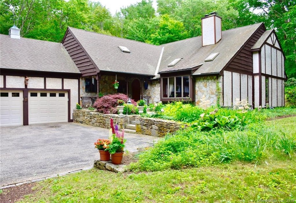 100 Old Town Hwy, Bridgewater, CT 06752 - photo 1