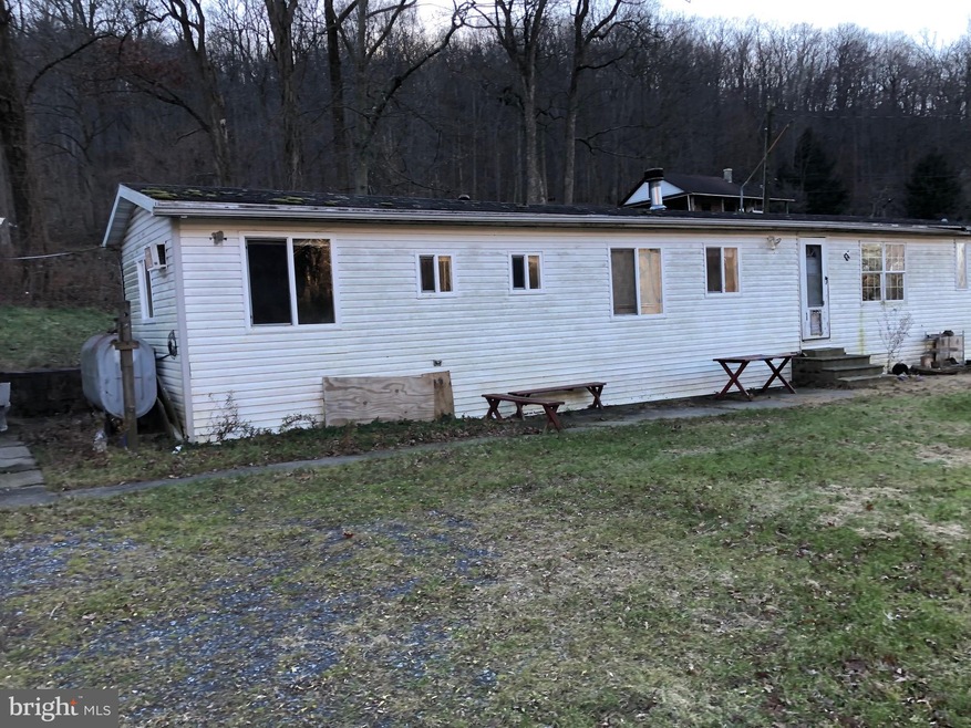 10 Cedar Ln, Boyertown, PA 19512 - photo 1