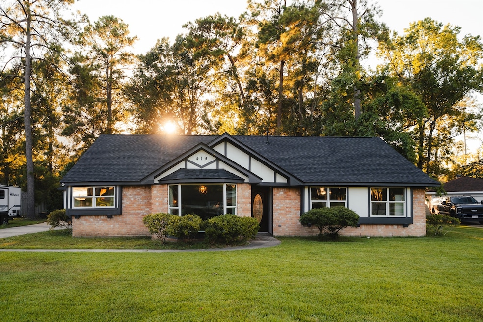 For Sale $334,988 • Co-Listing Agent