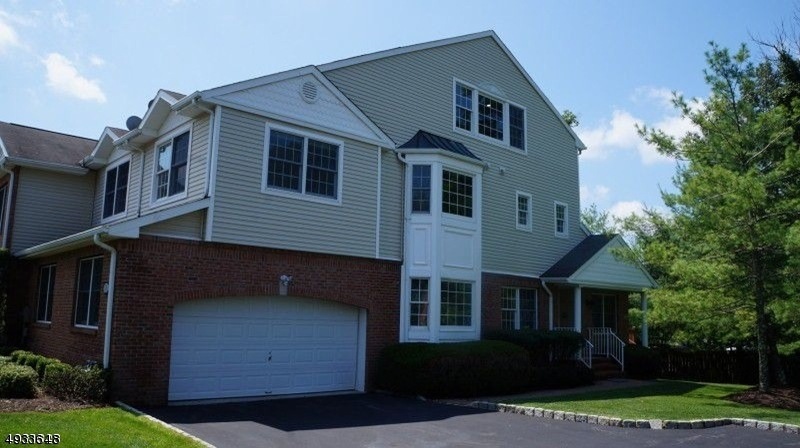 29 Waldeck Ct, West Orange, NJ 07052 - photo 1