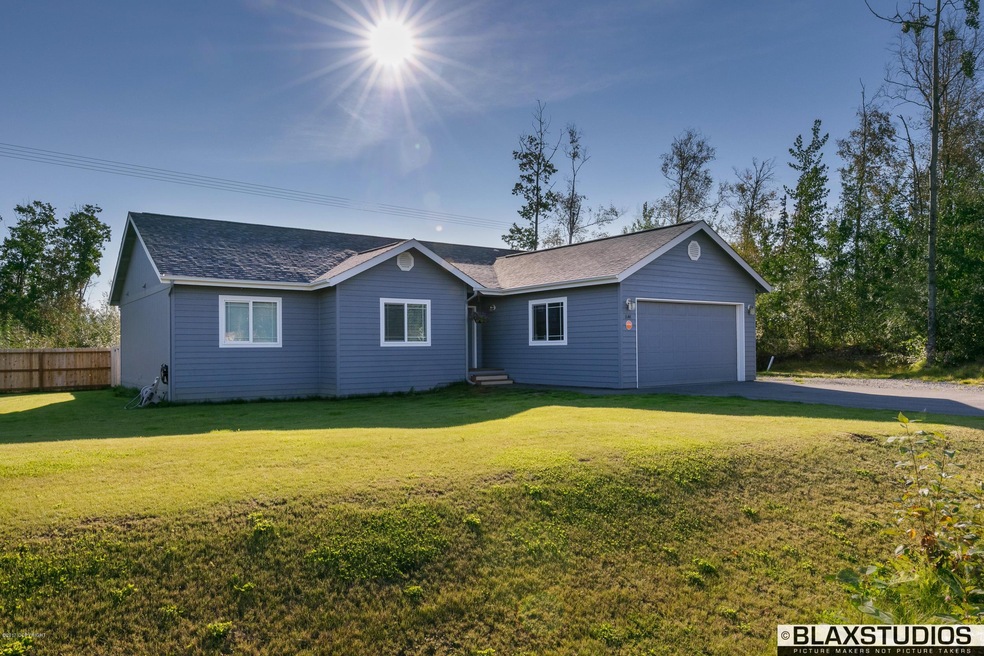 1141 N Elkhorn Dr, Wasilla, AK 99654 - photo 1