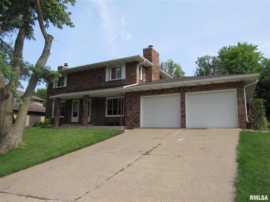 2528 E 50th St, Davenport, IA 52807 - photo 1