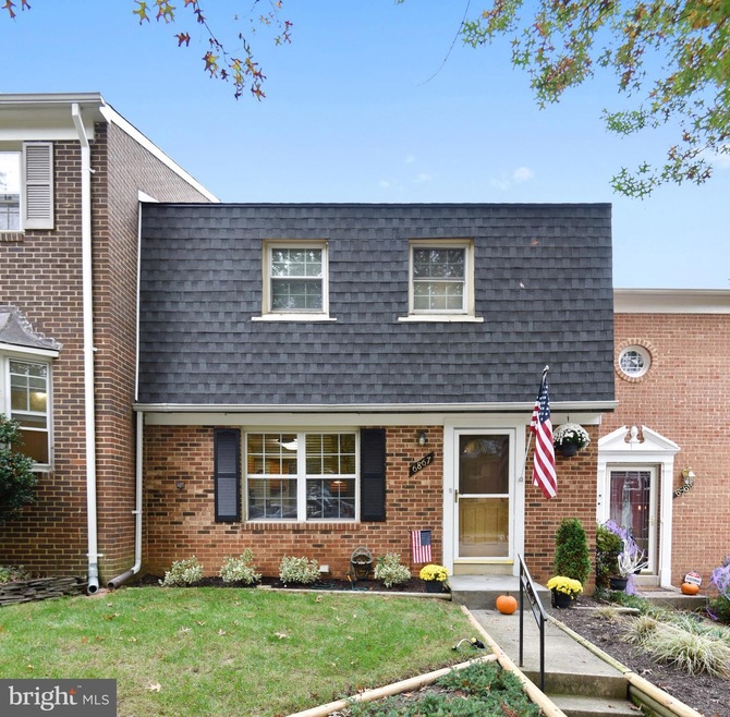 6867 Brian Michael Ct, Springfield, VA 22153 - photo 1