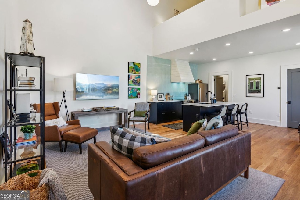 For Rent $2,500/month