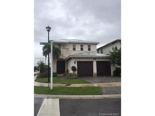 10585 NW 69th Terrace, Doral, FL 33178 - photo 1