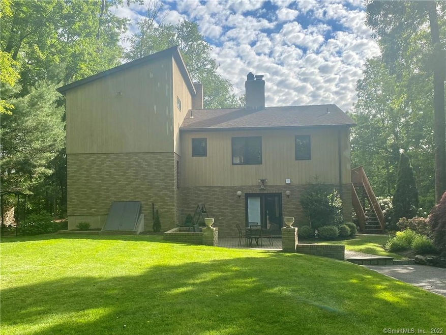 11 Ledgewood Dr, Sherman, CT 06784 - photo 1