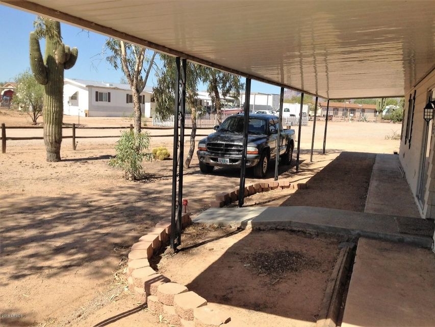 FromUnderFrontCarport_IMG_1650