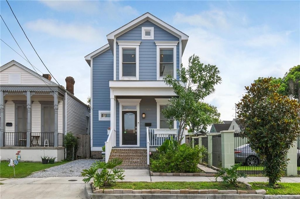 Under Contract $470,000