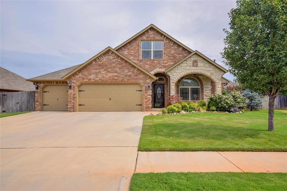 1401 Sawgrass Dr, Norman, OK 73072 - photo 1