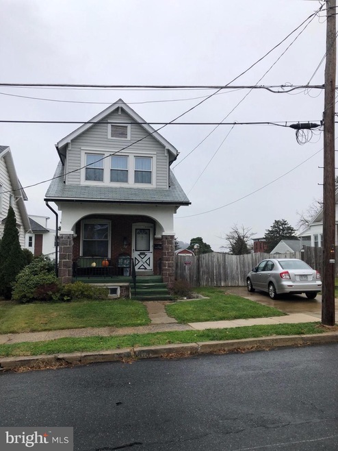 33 W Broad St, Reading, PA 19607 - photo 1