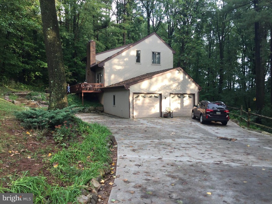 5030 Pineview Dr, Mohnton, PA 19540 - photo 1