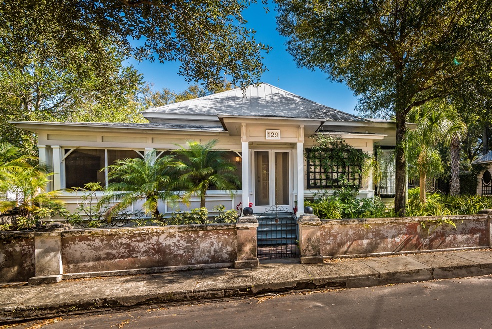 129 Oneida St, Saint Augustine, FL 32084 - photo 1
