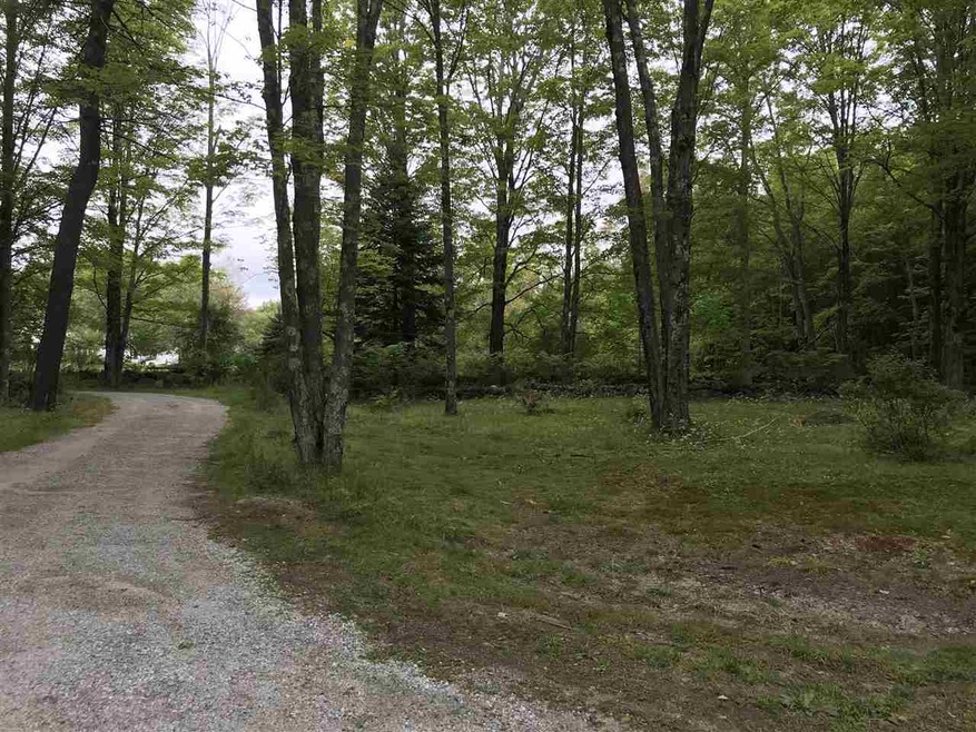 11 Tuttle Ln, Hillsborough, NH 03244 - photo 1