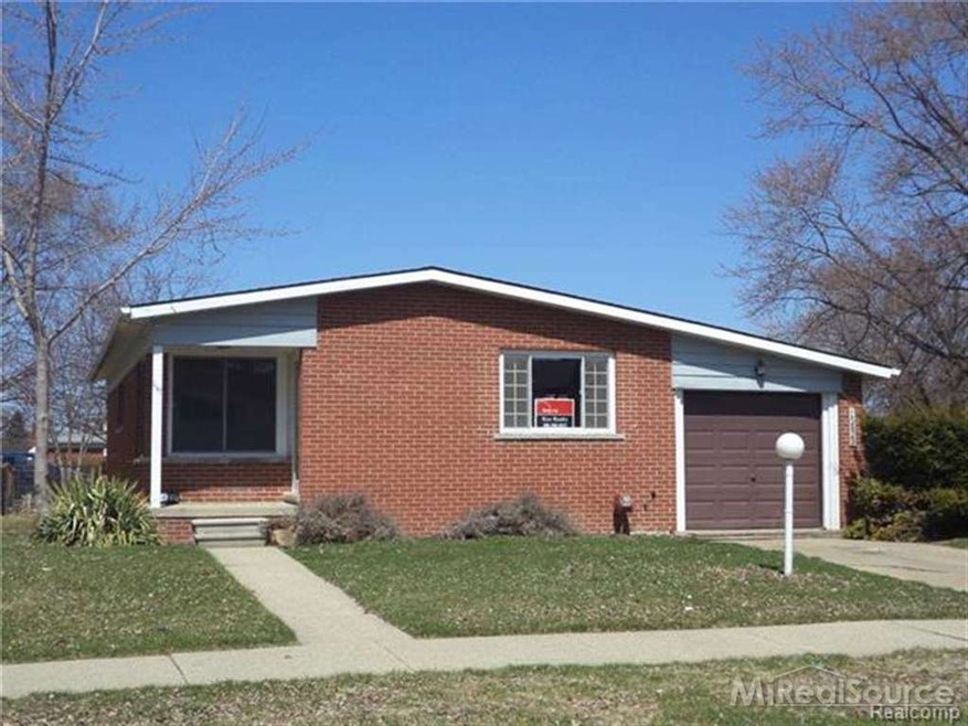 15829 Dugan St, Roseville, MI 48066 - photo 1