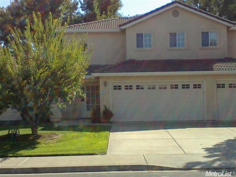 197 Timberwood Dr, Oakdale, CA 95361 - photo 1