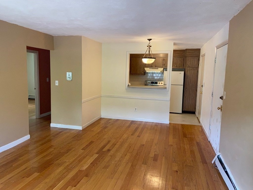 79 Walnut St unit 5, Newtonville, MA 02460 - photo 1