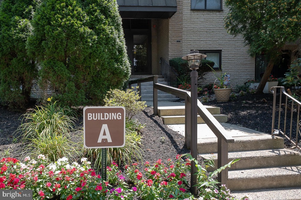 Haverford Hill Condominium unit J44, Havertown, PA 19083 - photo 1