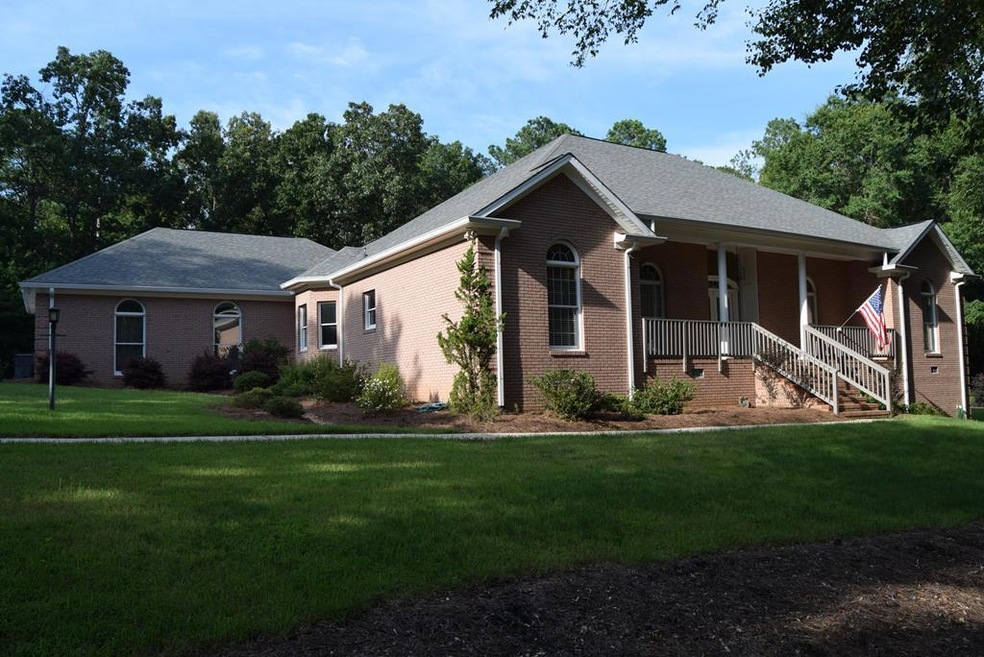 126 Witman Way, Macon, GA 31210 - photo 1