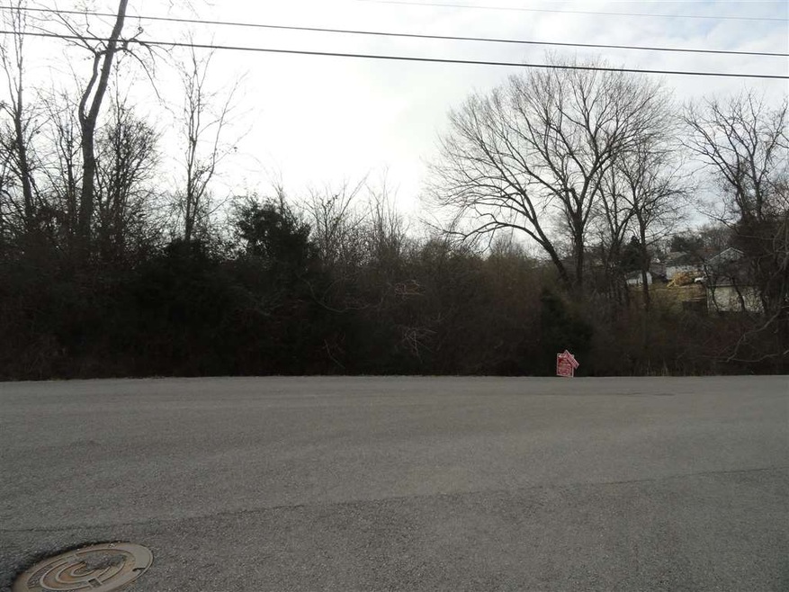 102 Tanner Cir, Shelbyville, TN 37160 - photo 1