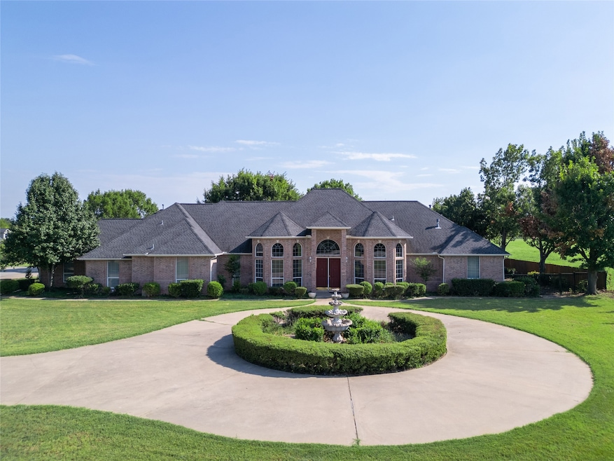 Pending $560,000 • Co-Listing Agent