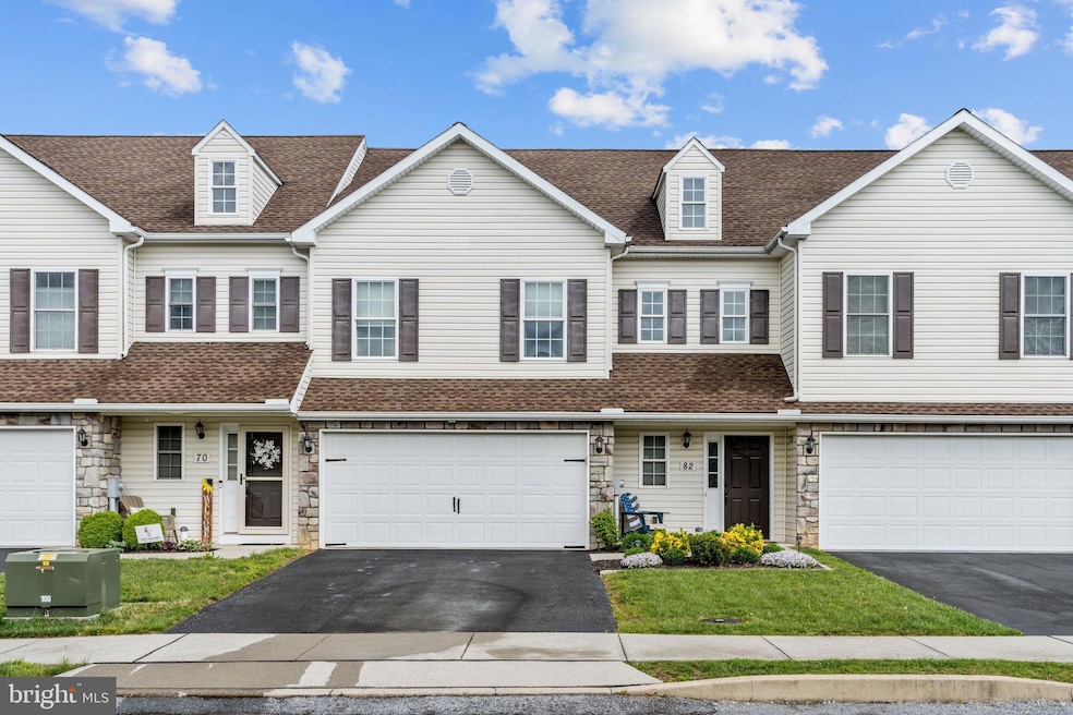 82 Braeburn Way, Palmyra, PA 17078 - photo 1