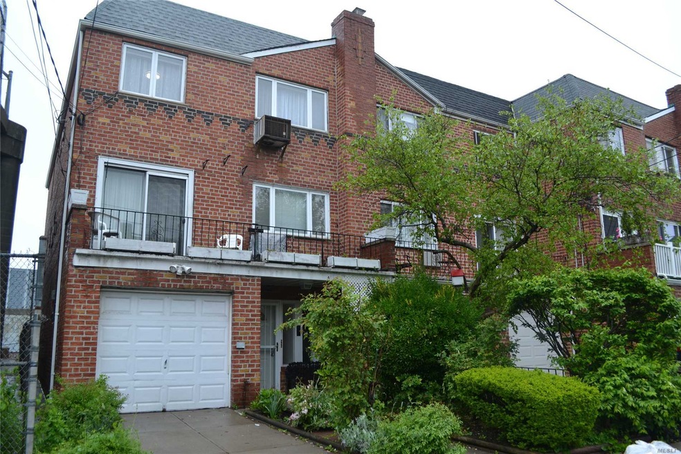 71-19 58th Rd, Flushing, NY 11378 - photo 1