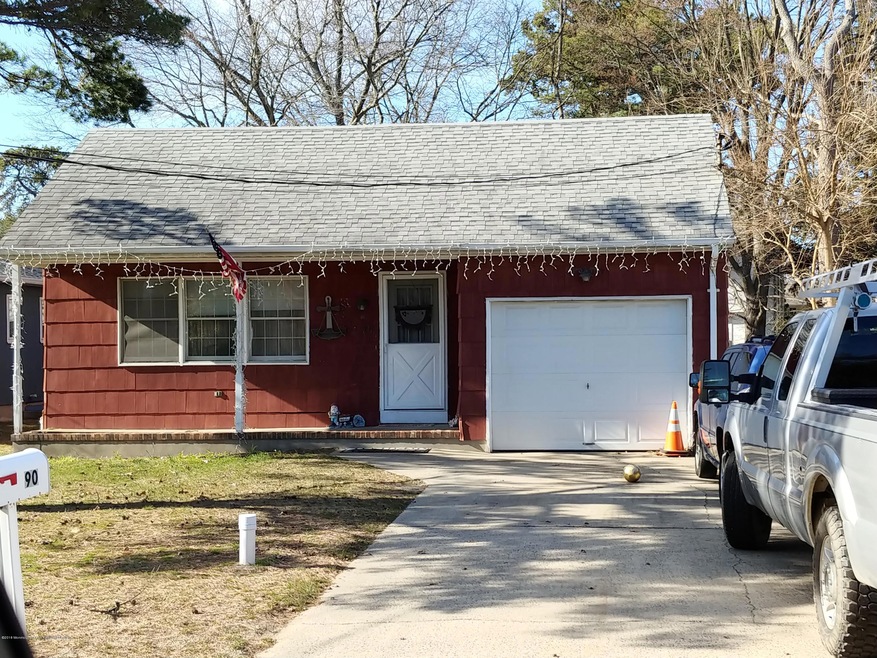 90 Pinewood Rd, Toms River, NJ 08753 - photo 1