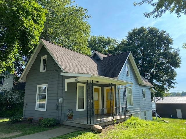 318 N Adams St, Loudonville, OH 44842 - photo 1