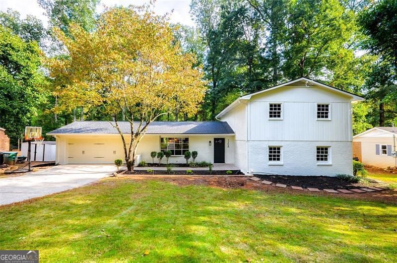 1208 Golden Cir SW, Lilburn, GA 30047 - photo 1