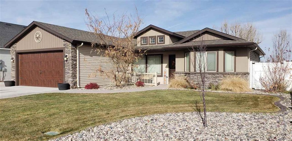 2403 Denali Dr, Burley, ID 83318 - photo 1