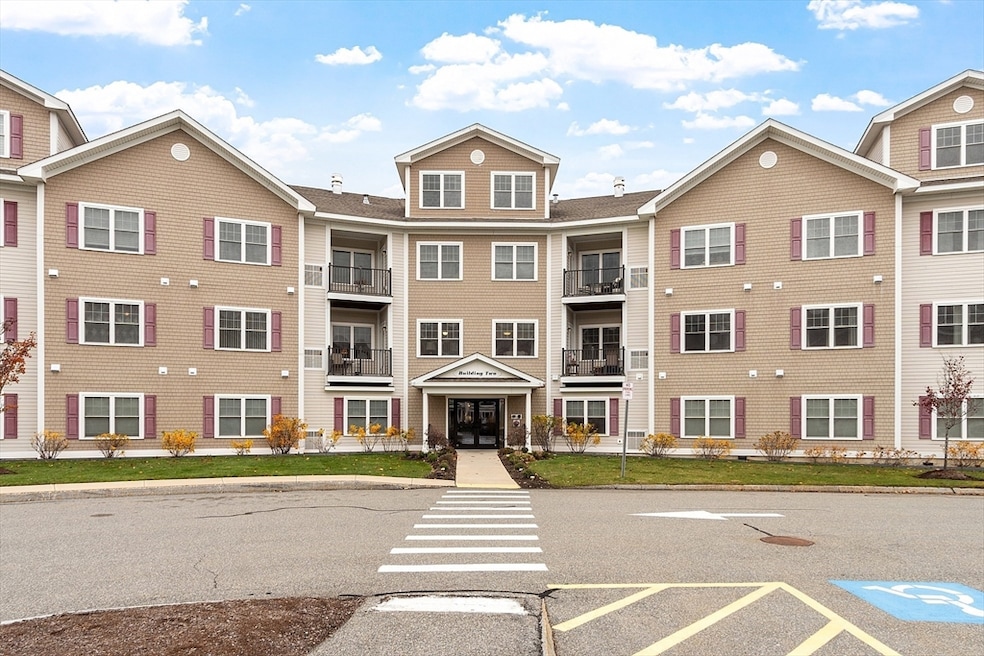 360 Andover St unit 2303, Danvers, MA 01923 - photo 1