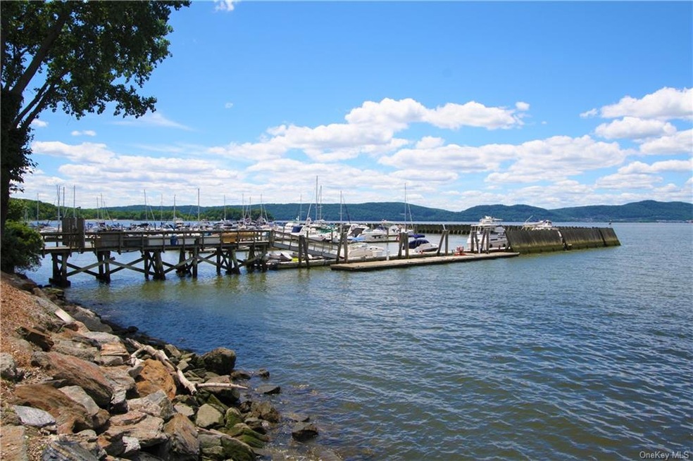 E-5 Half Moon Bay Dr, Cortlandt, NY 10520 - photo 1