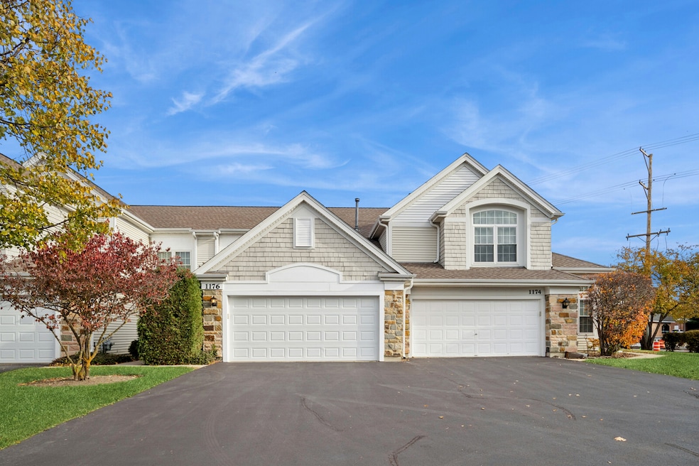 1176 Bristol Ln, Buffalo Grove, IL 60089 - photo 1