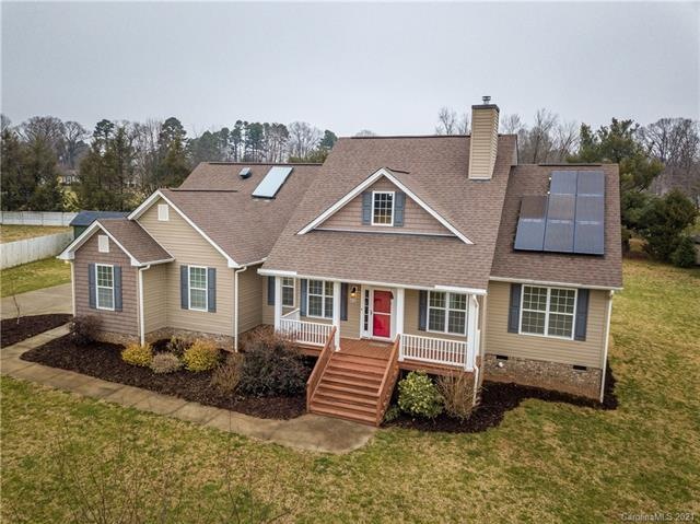 412 Gaston Ct, Statesville, NC 28625 - photo 1