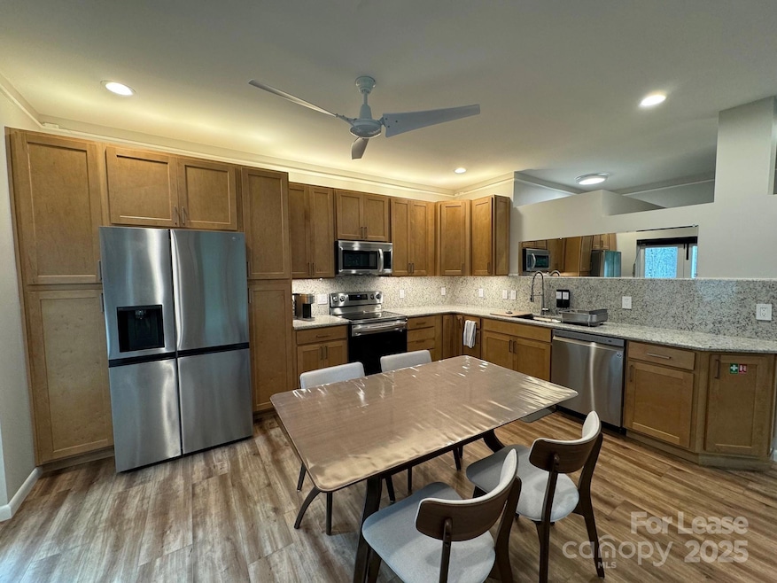 716 E Woodlawn Rd, Charlotte, NC 28209 - photo 1