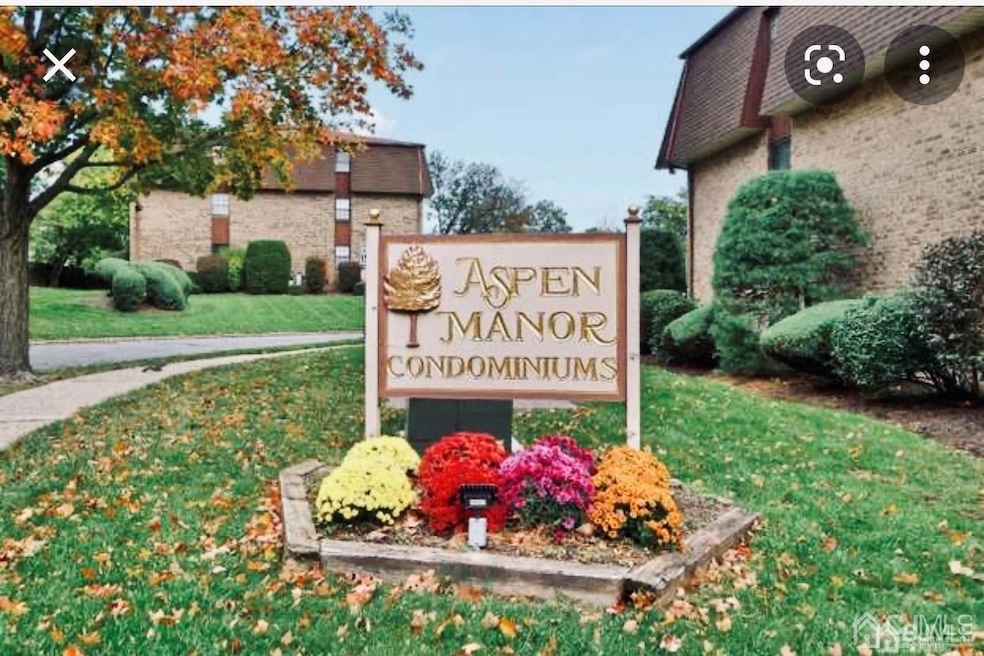 289 Alpine Way unit 2891, Woodbridge Township, NJ 07095 - photo 1