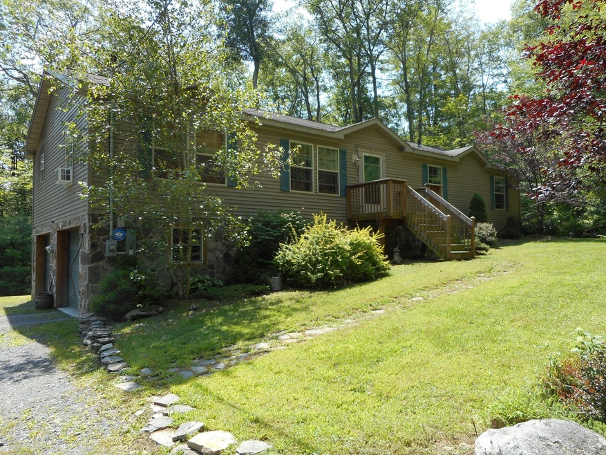 107 Tranquility Ct, Dingmans Ferry, PA 18328 - photo 1