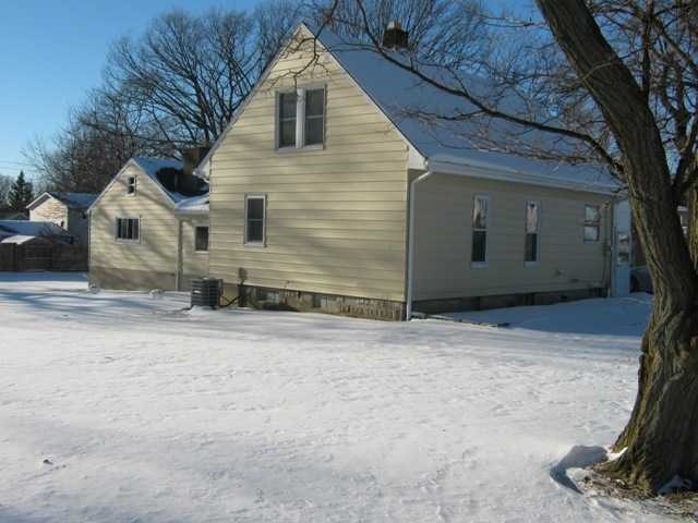 3520 Hampshire Rd, Erie, PA 16506 - photo 1