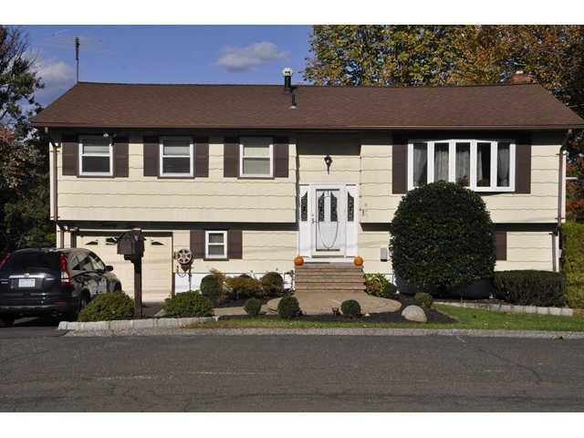 22 Gilmore Dr, Stony Point, NY 10980 - photo 1