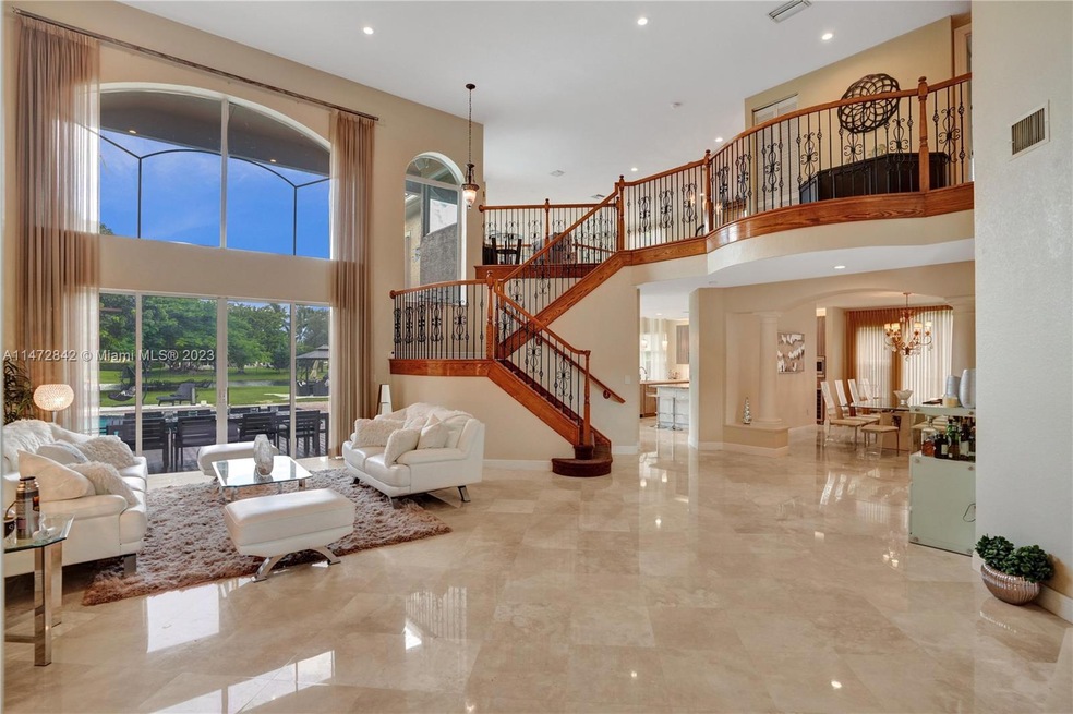 10461 N Lake Vista Cir, Davie, FL 33328 - photo 1